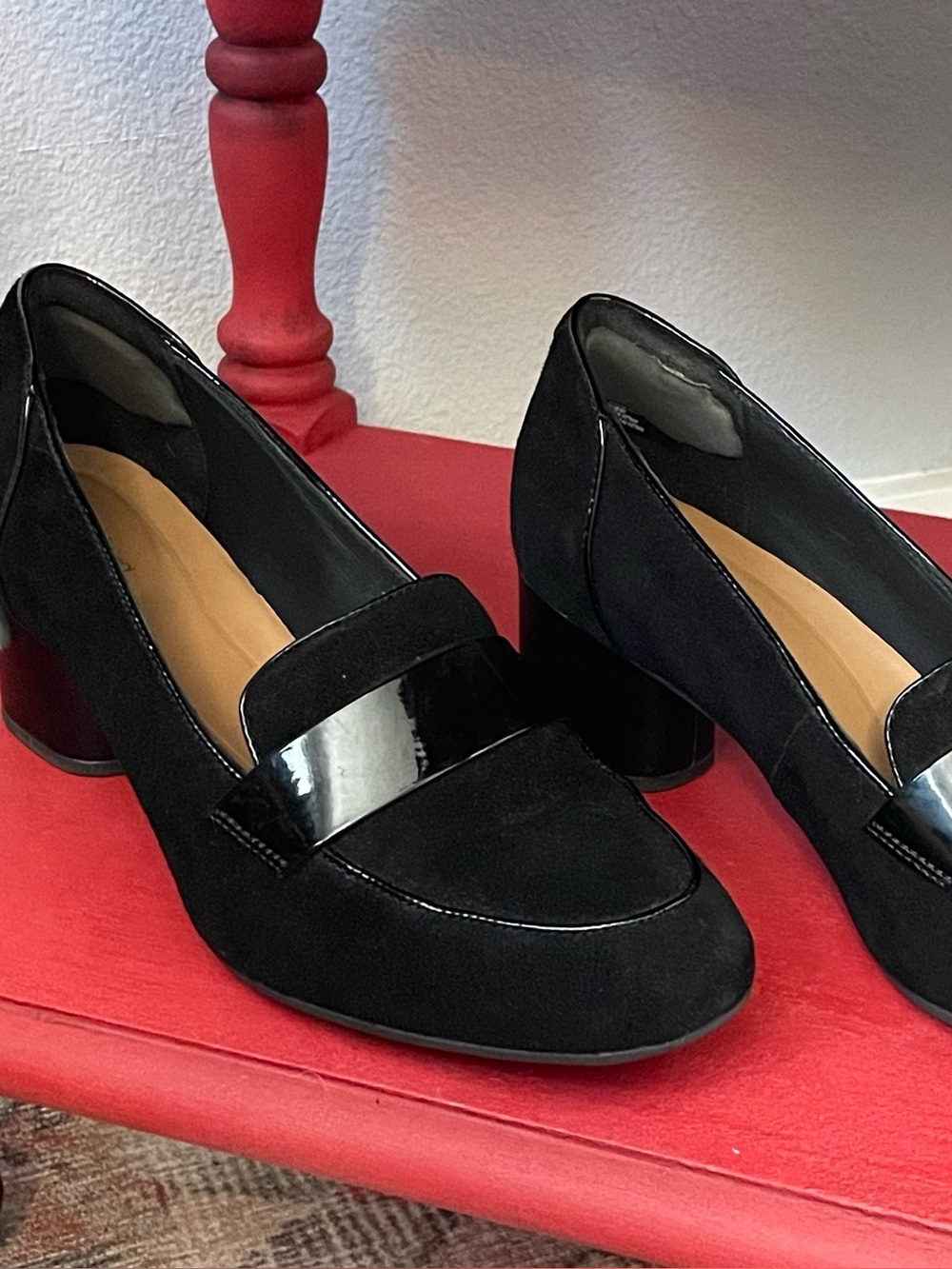 Clarks Unstructured Un Cosmo Way Black Suede Loafer Heels 9.5 M